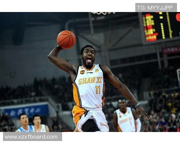 篮球比赛中裁判与球员非语言互动模式的探析与影响因素研究